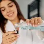 cisti-nejen-oblicej-ale-i-vse-v-dome-jak-muze.webp.webp